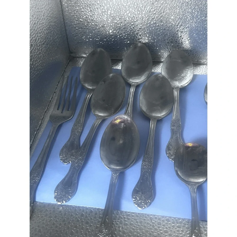Rogers Stainless China Stanley Roberts Love Joy Flatware 21 Piece Spoon Fork Kni